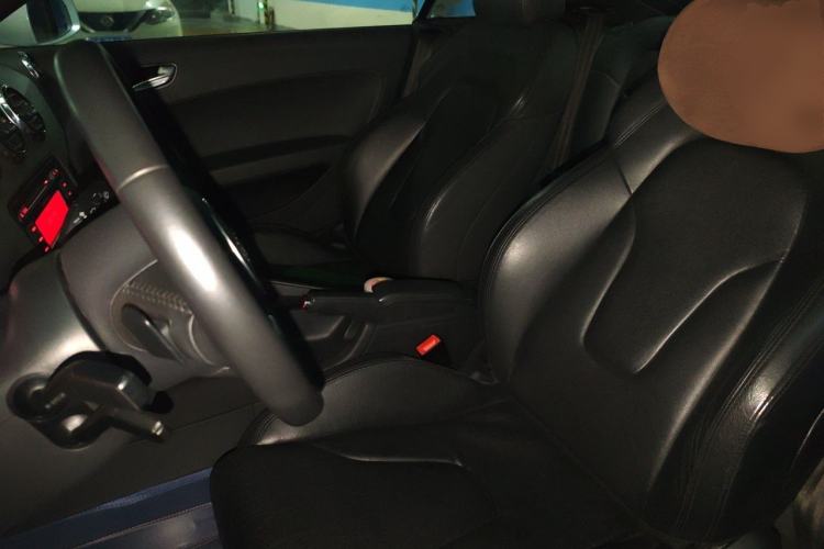 Used Audi TT 2011 TT Coupe 2.0 TFSI Left Front Seat