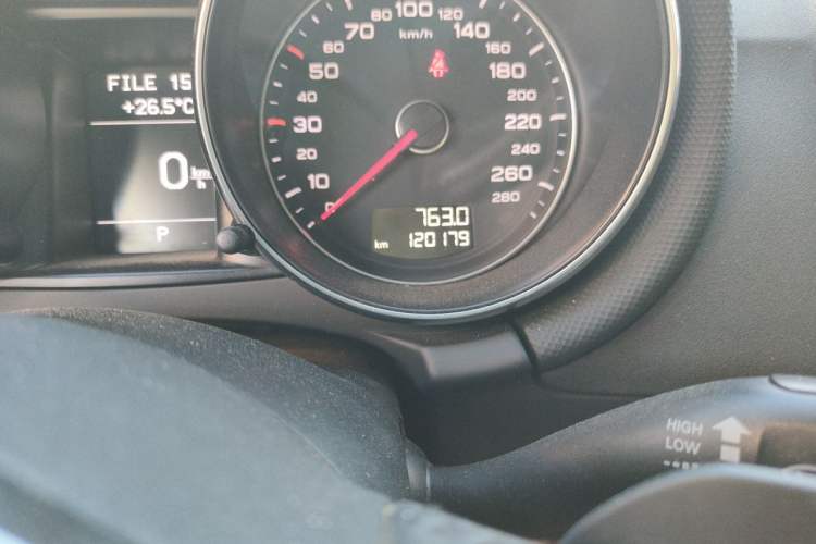 Used Audi TT 2011 TT Coupe 2.0TFSI quattro Odometer Close Up