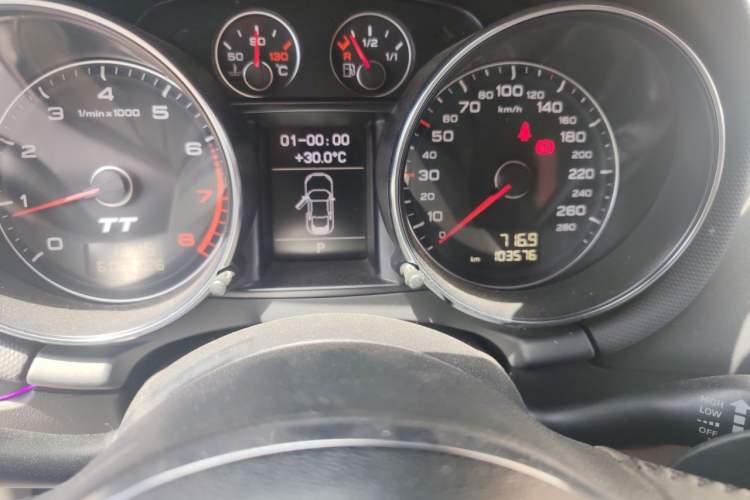 Used Audi TT 2011 TT Coupe 2.0 TFSI Odometer Close Up