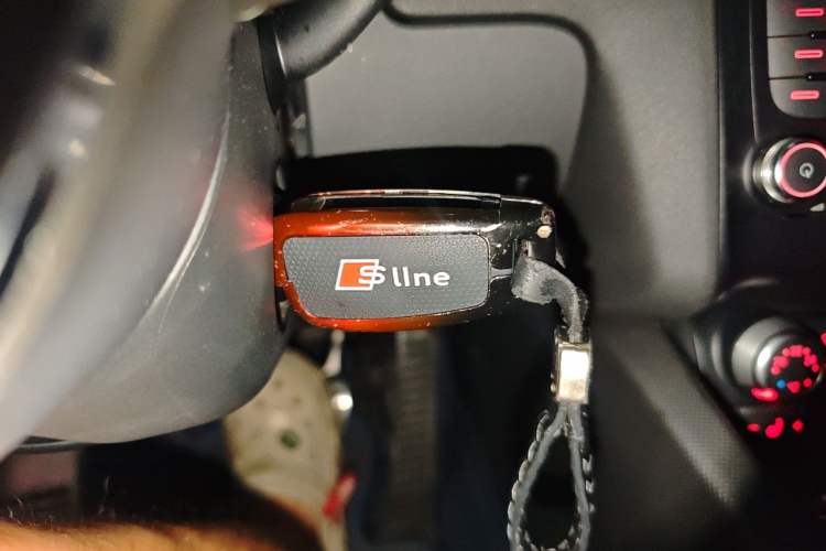 Used Audi TT 2011 TT Coupe 2.0 TFSI Vehicle Key