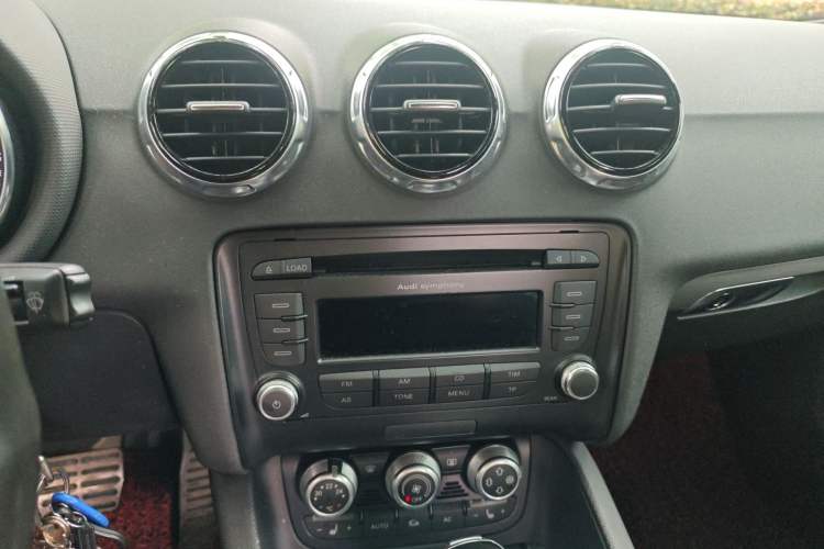 Used Audi TT 2011 TT Coupe 2.0 TFSI Audio And AC Panel