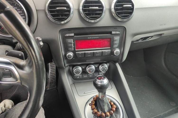 Used Audi TT 2011 TT Coupe 2.0TFSI quattro Audio And AC Panel