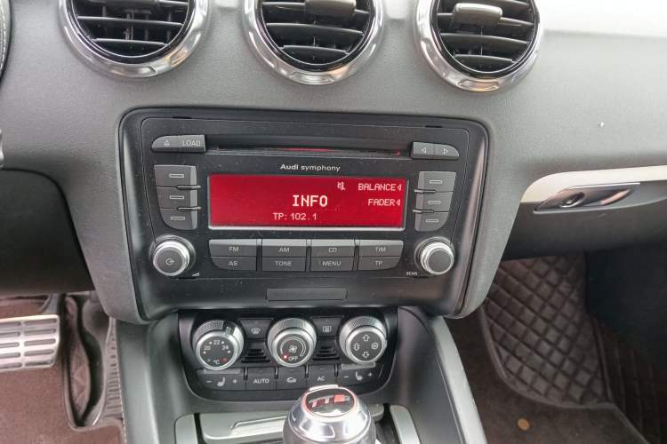 Used Audi TT 2011 TT Coupe 2.0 TFSI Audio And AC Panel