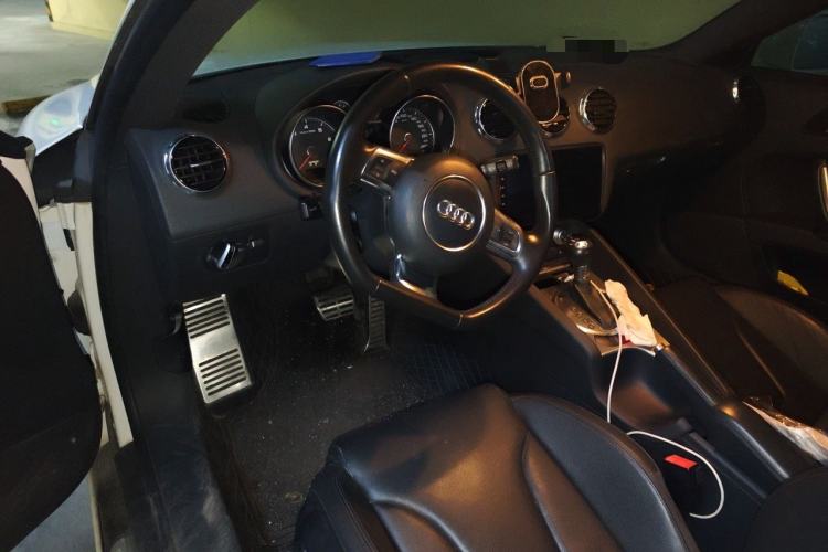 Used Audi TT 2011 TT Coupe 2.0TFSI quattro Center Console