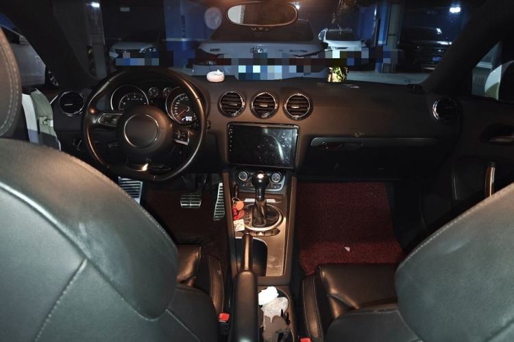 Used Audi TT 2011 TT Coupe 2.0 TFSI Center Console