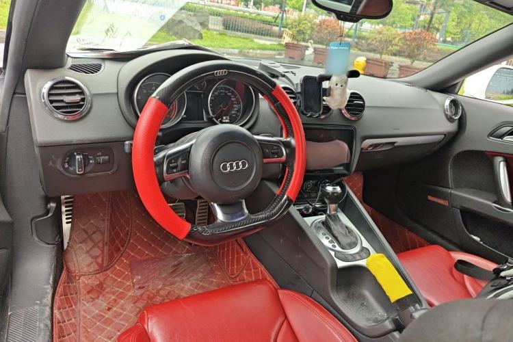 Used Audi TT 2011 TT Roadster 2.0TFSI quattro Center Console