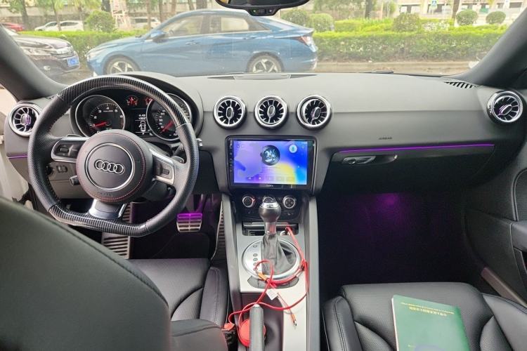 Used Audi TT 2011 TT Coupe 2.0 TFSI Center Console