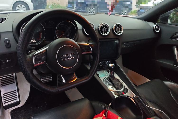 Used Audi TT 2011 TT Coupe 2.0 TFSI Center Console