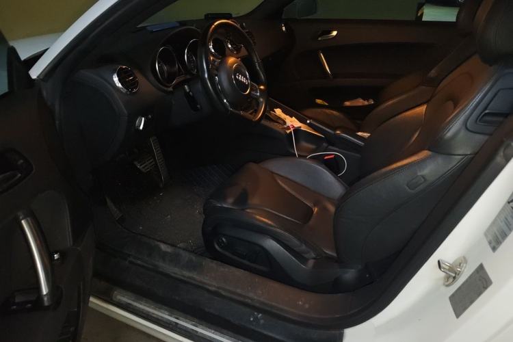 Used Audi TT 2011 TT Coupe 2.0TFSI quattro Driver Seat