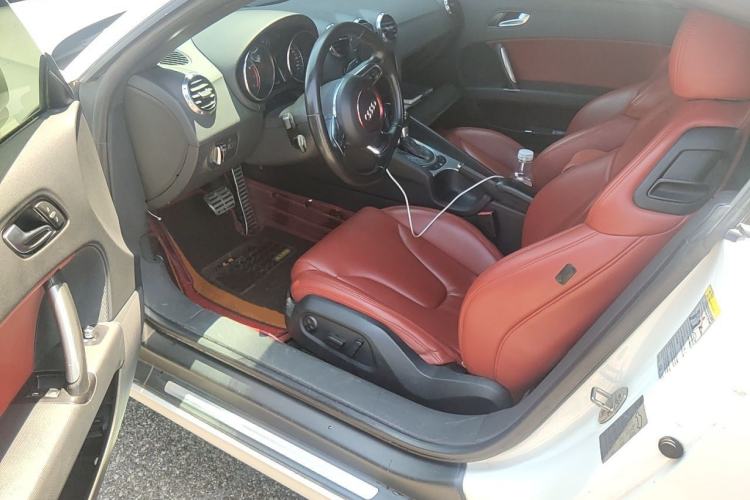 Used Audi TT 2011 TT Coupe 2.0 TFSI Driver Seat