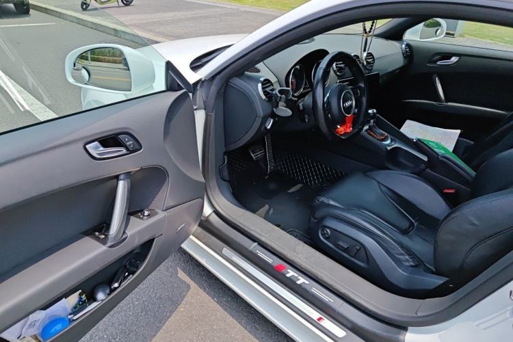 Used Audi TT 2011 TT Coupe 2.0TFSI quattro Driver Seat