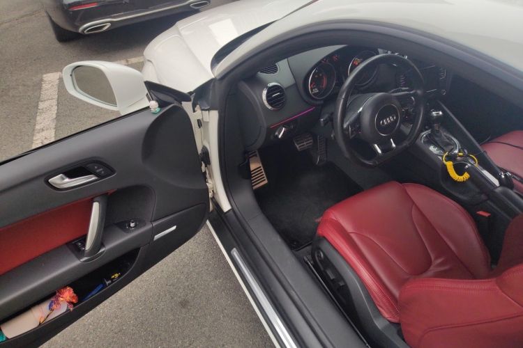 Used Audi TT 2011 TT Coupe 2.0TFSI quattro Driver Seat