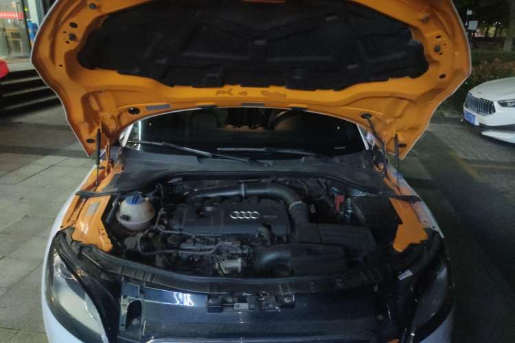 Used Audi TT 2011 TT Coupe 2.0 TFSI Engine Bay