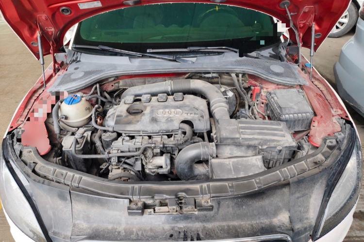 Used Audi TT 2011 TT Coupe 2.0 TFSI Engine Bay