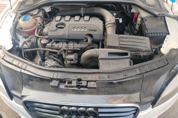 Used Audi TT 2011 TT Coupe 2.0 TFSI Engine Bay