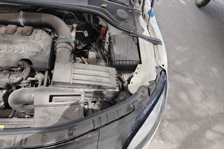 Used Audi TT 2011 TT Coupe 2.0TFSI quattro Engine Bay Left