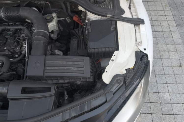 Used Audi TT 2011 TT Coupe 2.0 TFSI Engine Bay Left