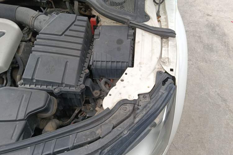 Used Audi TT 2011 TT Coupe 2.0 TFSI Engine Bay Left