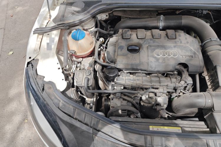 Used Audi TT 2011 TT Coupe 2.0TFSI quattro Engine Bay Right
