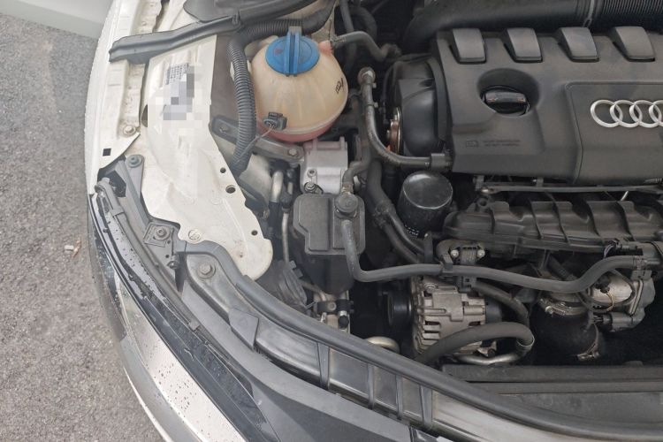 Used Audi TT 2011 TT Coupe 2.0TFSI quattro Engine Bay Right