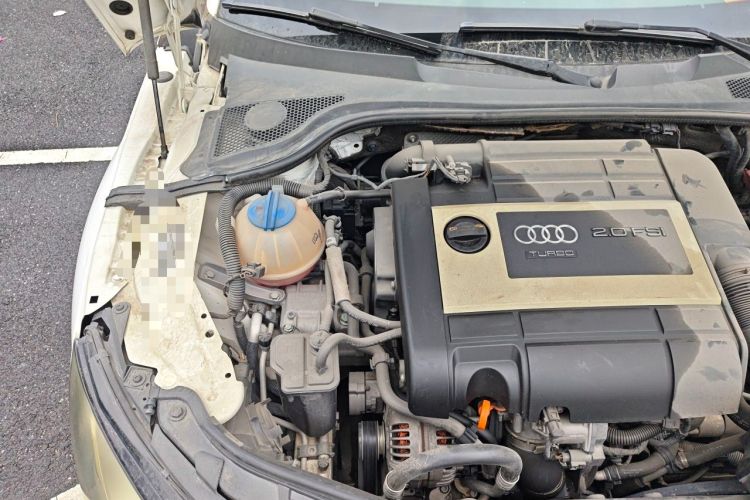 Used Audi TT 2011 TT Roadster 2.0TFSI quattro Engine Bay Right