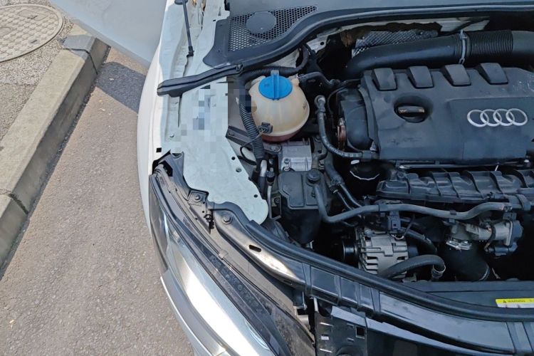 Used Audi TT 2011 TT Coupe 2.0TFSI quattro Engine Bay Right