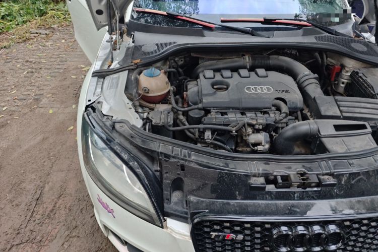Used Audi TT 2011 TT Coupe 2.0 TFSI Engine Bay Right