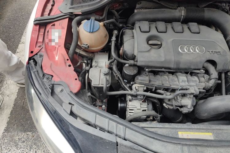 Used Audi TT 2011 TT Coupe 2.0TFSI quattro Engine Bay Right