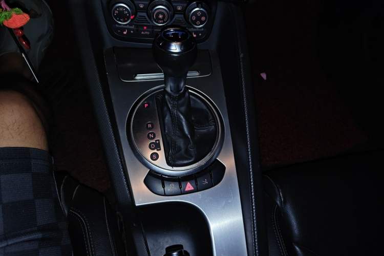Used Audi TT 2011 TT Coupe 2.0 TFSI Gear Lever