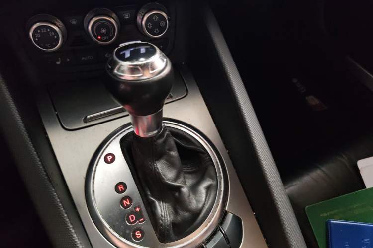 Used Audi TT 2011 TT Coupe 2.0 TFSI Gear Lever