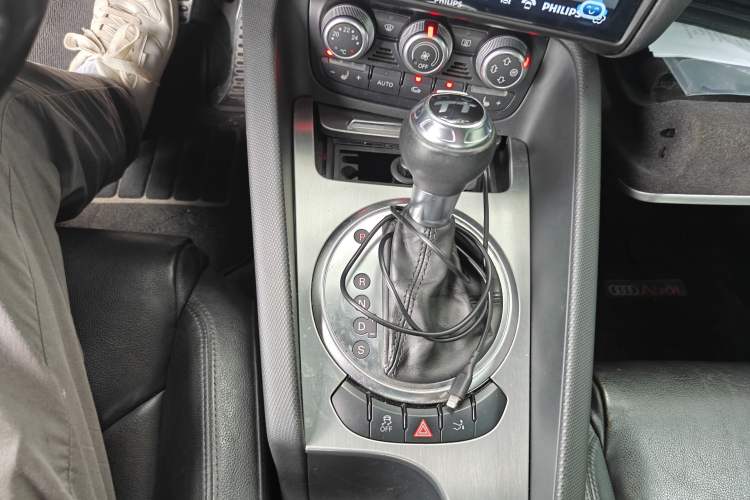 Used Audi TT 2011 TT Coupe 2.0TFSI quattro Gear Lever