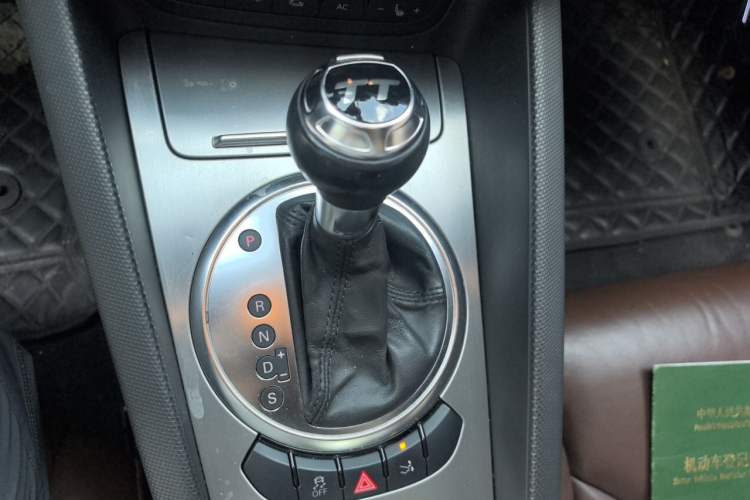 Used Audi TT 2011 TT Coupe 2.0 TFSI Gear Lever