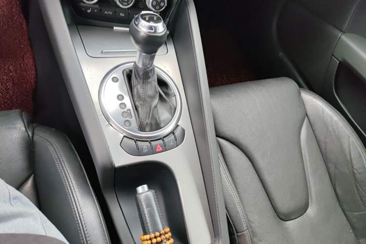 Used Audi TT 2011 TT Coupe 2.0 TFSI Gear Lever
