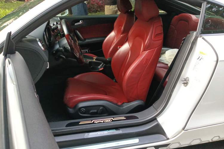 Used Audi TT 2011 TT Coupe 2.0 TFSI Left Front Seat