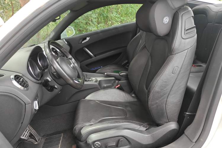 Used Audi TT 2011 TT Coupe 2.0TFSI quattro Left Front Seat