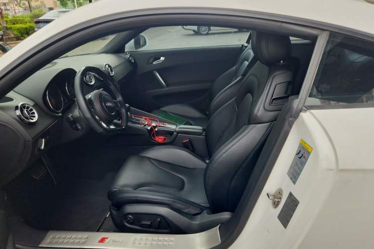 Used Audi TT 2011 TT Coupe 2.0 TFSI Left Front Seat