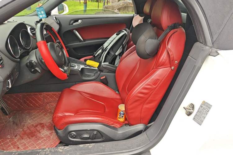 Used Audi TT 2011 TT Roadster 2.0TFSI quattro Left Rear Seat