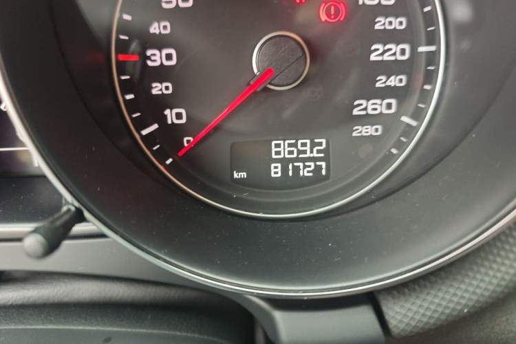 Used Audi TT 2011 TT Coupe 2.0TFSI quattro Odometer Close Up