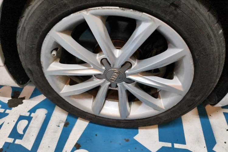 Used Audi TT 2011 TT Coupe 2.0 TFSI Right Front Wheel Hub