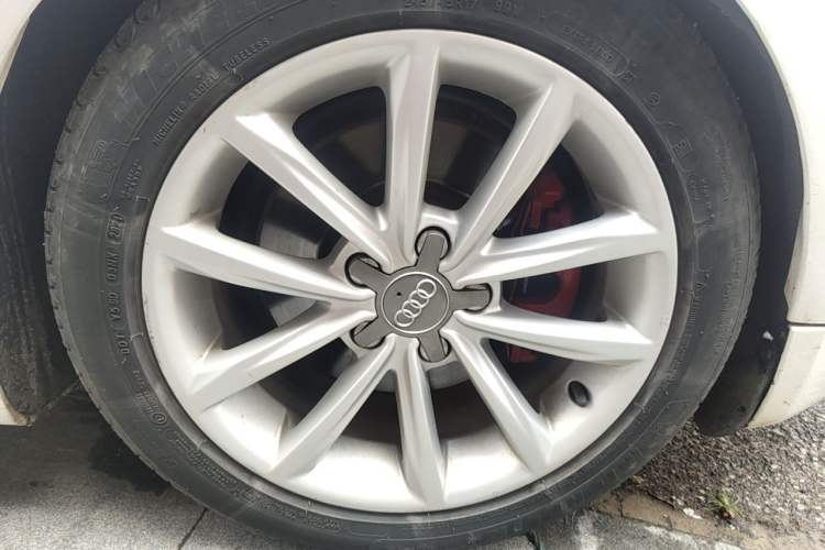 Used Audi TT 2011 TT Coupe 2.0 TFSI Right Front Wheel Hub