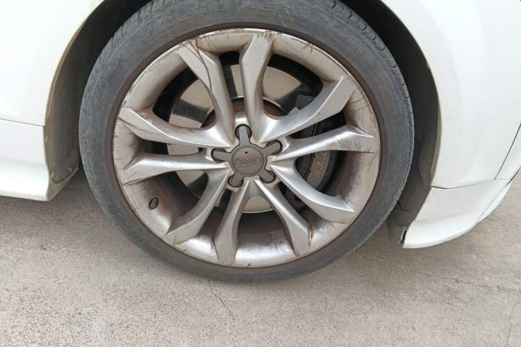 Used Audi TT 2011 TT Coupe 2.0 TFSI Right Front Wheel Hub