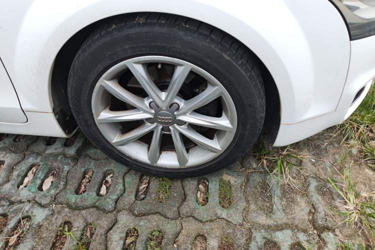 Used Audi TT 2011 TT Coupe 2.0 TFSI Right Front Wheel Hub