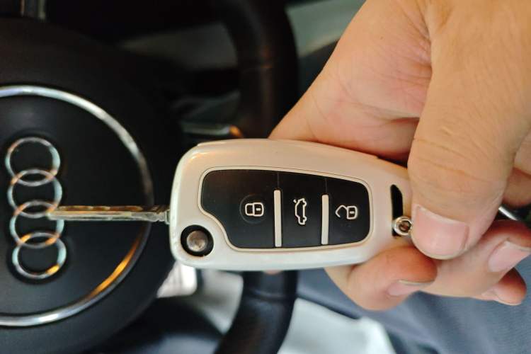 Used Audi TT 2011 TT Coupe 2.0 TFSI Vehicle Key