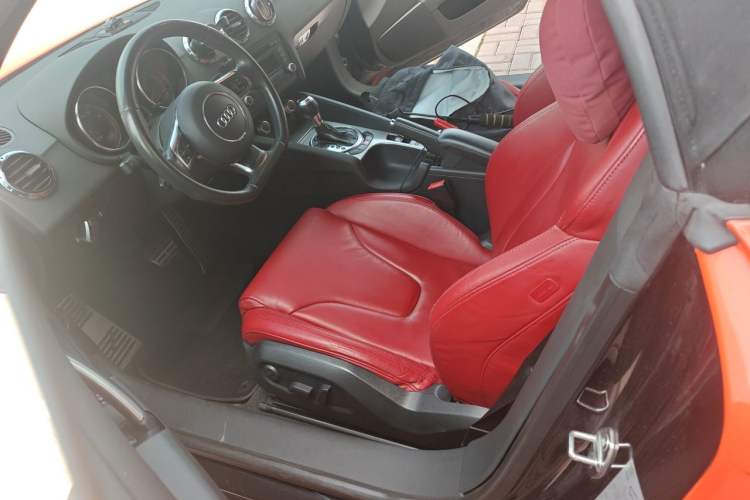Used Audi TT 2012 TT Roadster 2.0TFSI Elegant Edition Left Front Seat