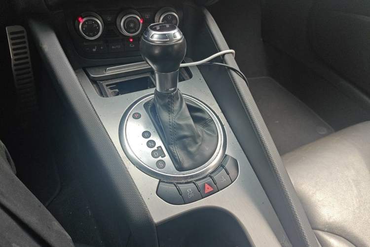 Used Audi TT  Gear Lever