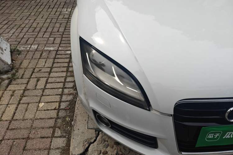 Used Audi TT  Right Front Headlight