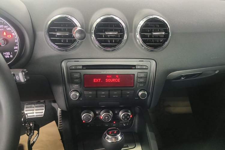 Used Audi TT 2013 TT Coupe 45 TFSI Audio And AC Panel