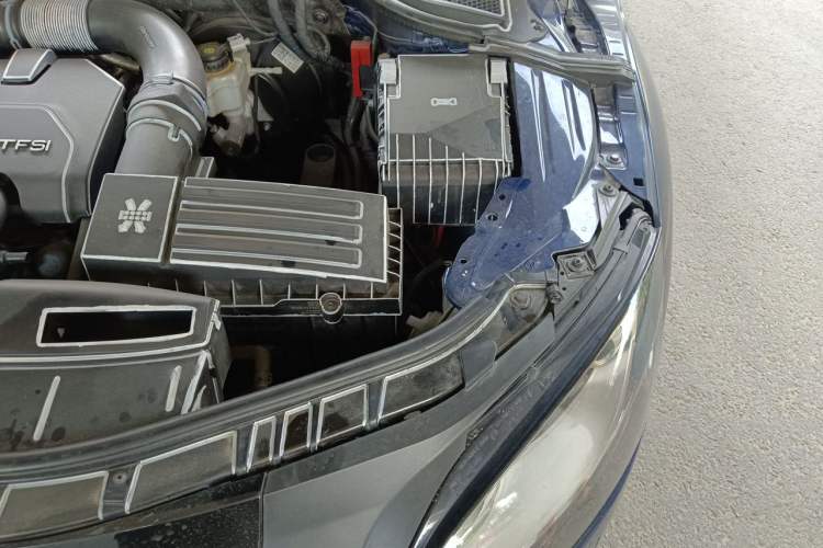 Used Audi TT 2013 TT Coupe 45 TFSI Engine Bay Left