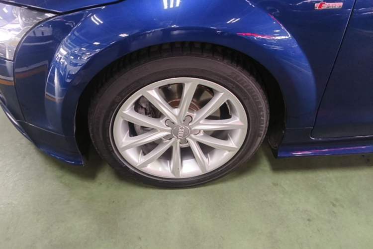Used Audi TT 2013 TT Coupe 45 TFSI Left Front Wheel Hub