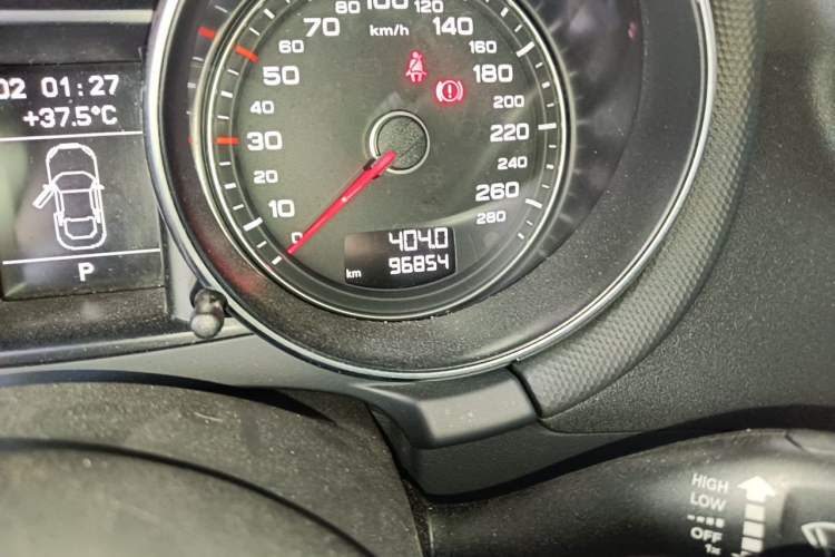 Used Audi TT 2013 TT Coupe 45 TFSI Odometer Close Up